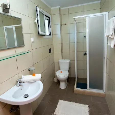 רודה John Apartments First Floor מראה חיצוני תמונה